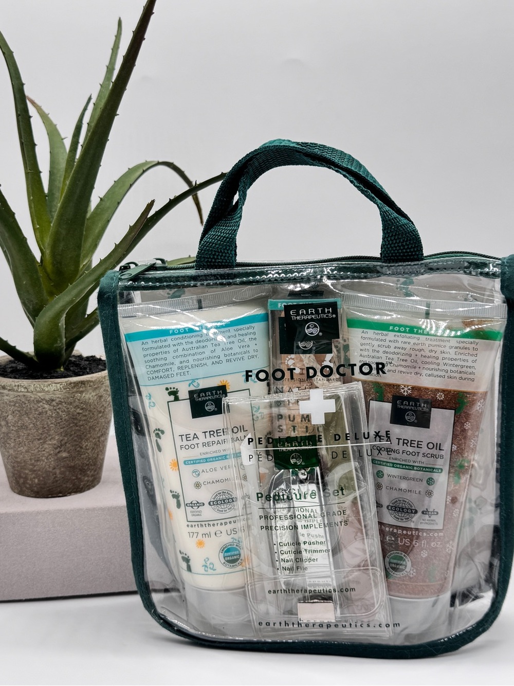Earth Therapeutics Foot Doctor Pedicure Deluxe Kit New Tea Tree Oil Spa Gift